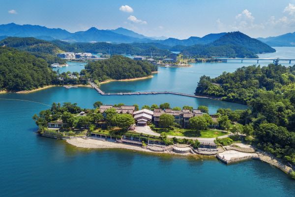 千島湖溫馨島致雅藝術(shù)酒店